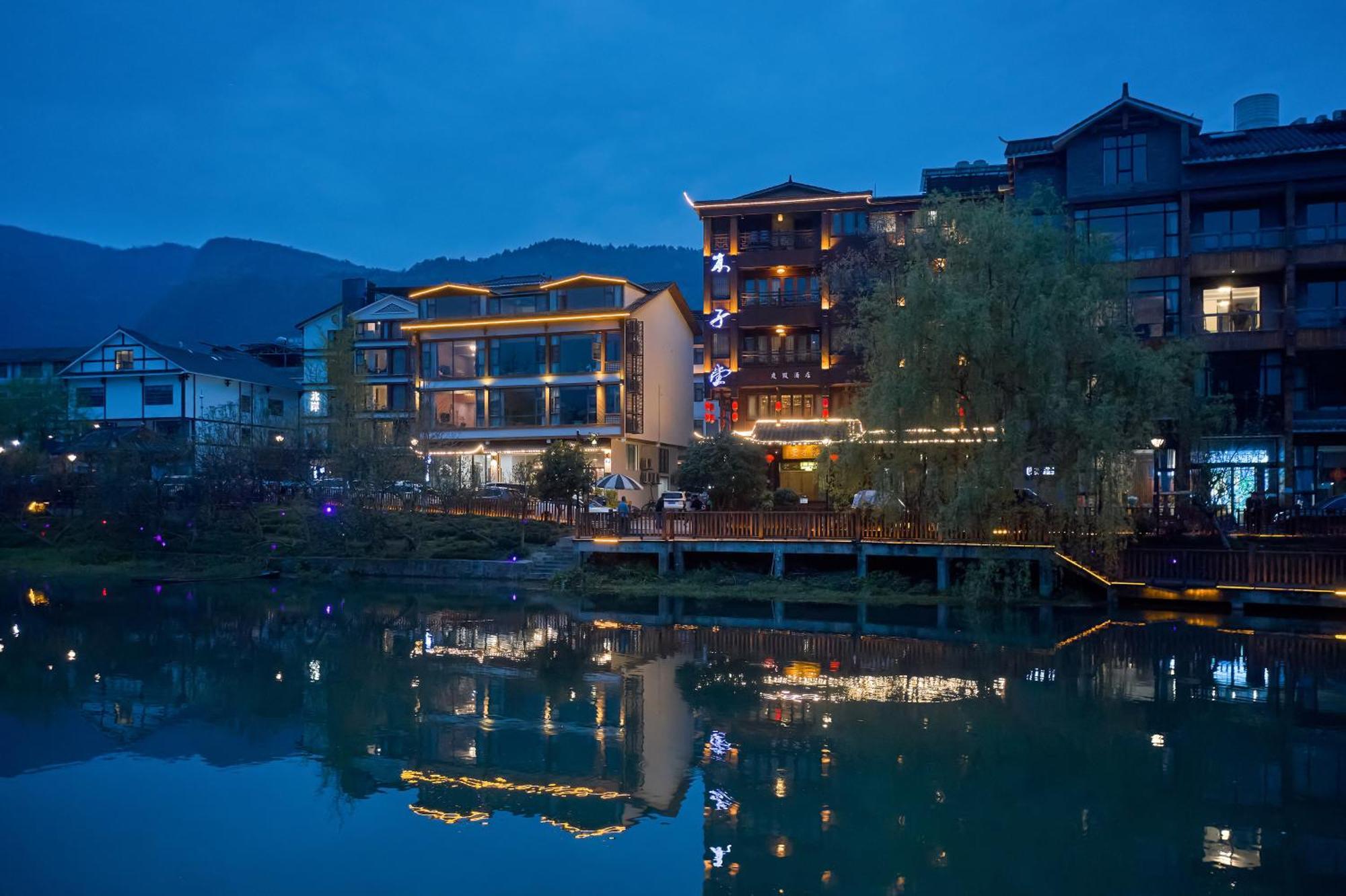 Lee'S Boutique Resort Жангжиаже Екстериор снимка